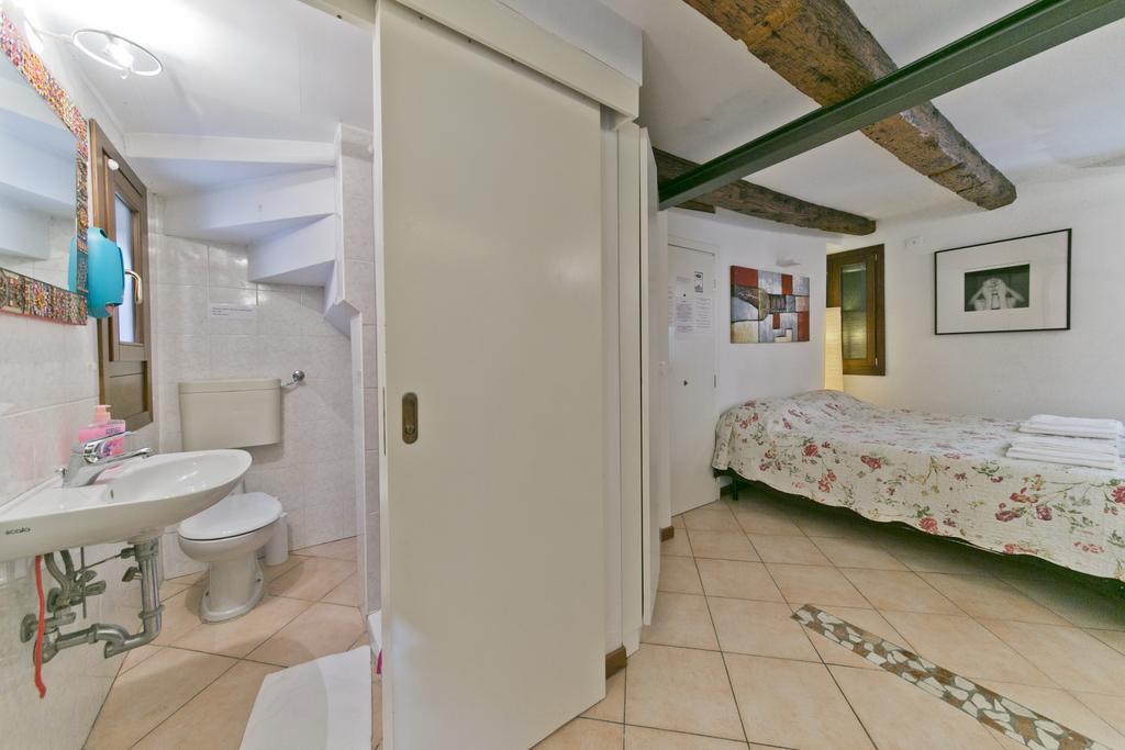 In The Heart Of Biennale Ac Wi-Fi Apartamento Veneza Exterior foto