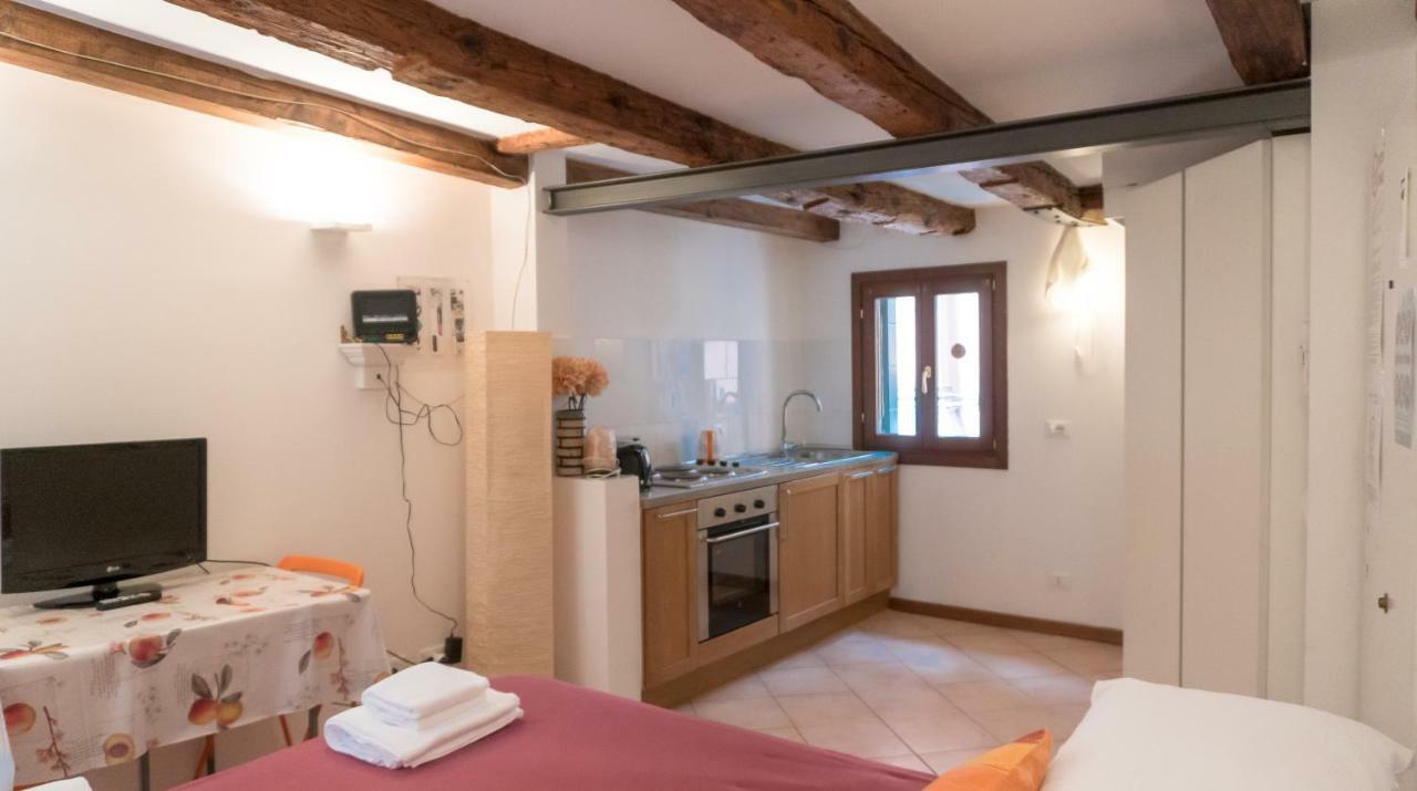 In The Heart Of Biennale Ac Wi-Fi Apartamento Veneza Exterior foto