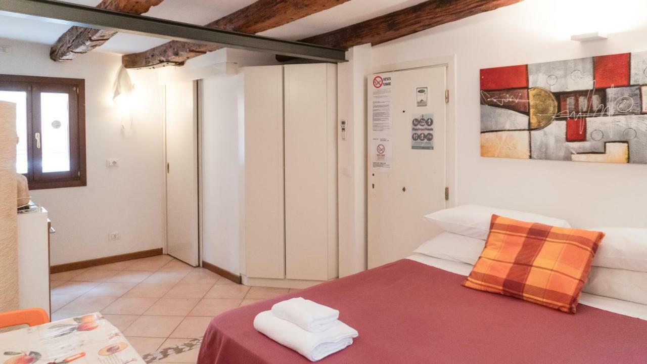 In The Heart Of Biennale Ac Wi-Fi Apartamento Veneza Exterior foto